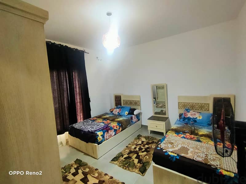 Chalet for rent in Amwaj شاليه للإيجار في امواح 12