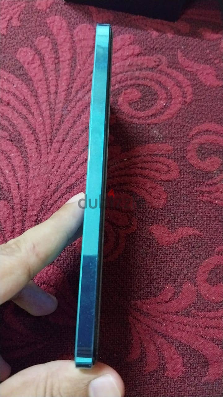 Vivo V25 5G 3