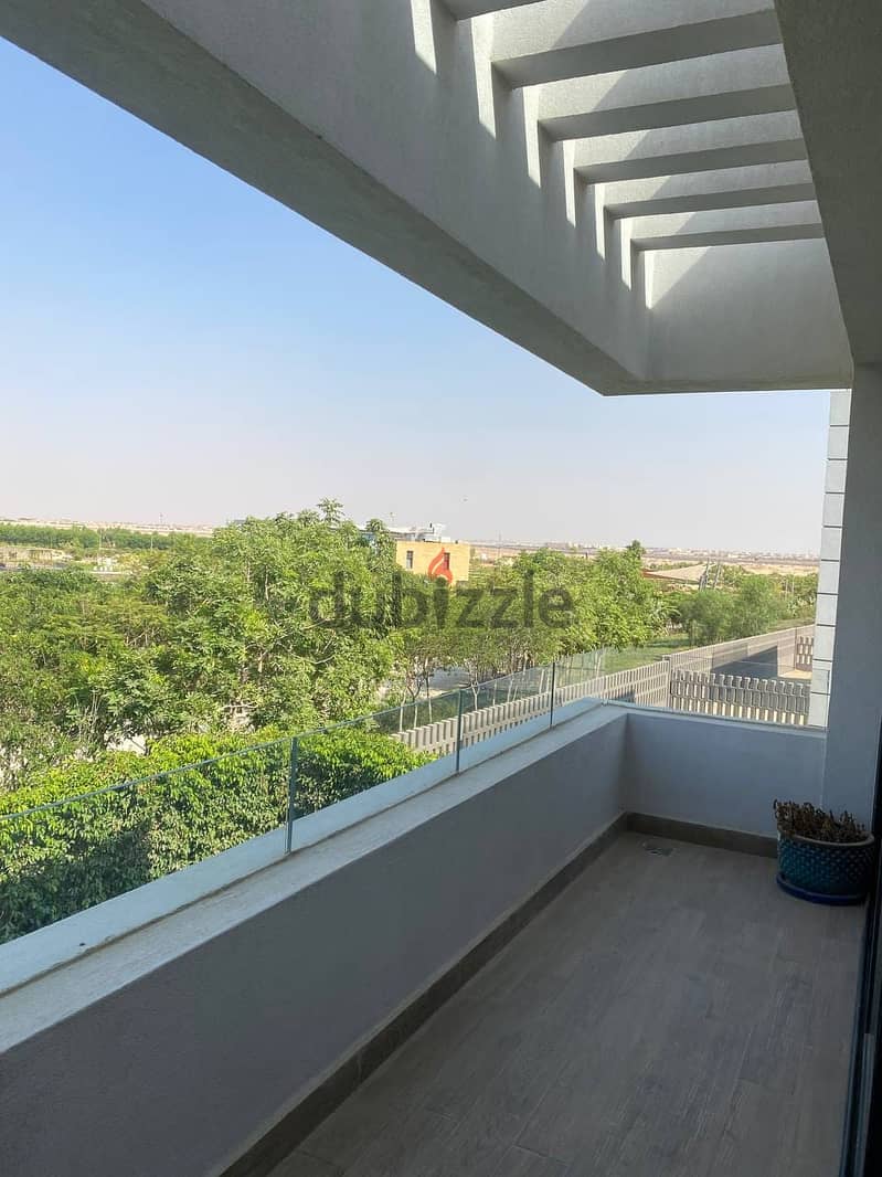 Immediate delivery of a fully finished 175 sqm duplex for sale next to the International Medical Center in Al Burouj Compound, in installments over th 2