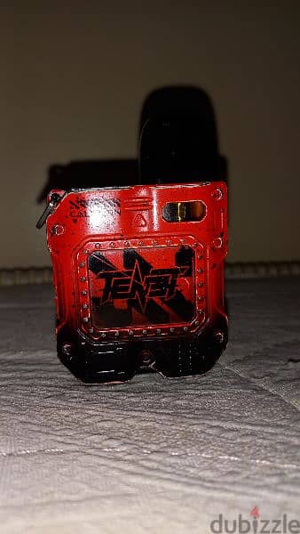 caliburn koko tenet red and black 4