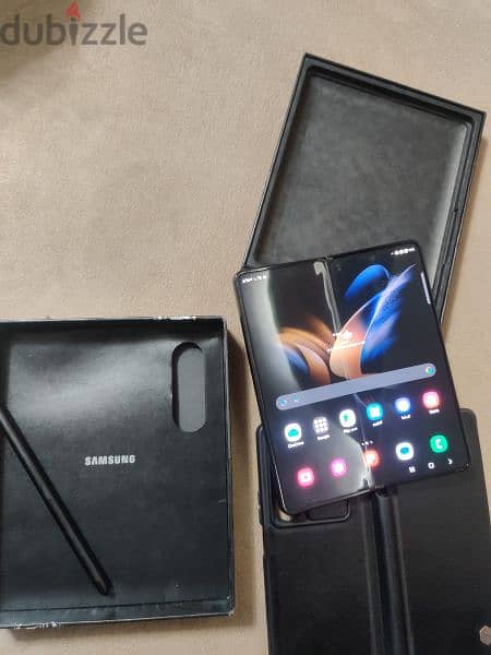 Samsung fold 4 512 3