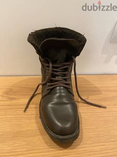 half boot LC waikiki original استخدام خفيف بسعر لقطه 0