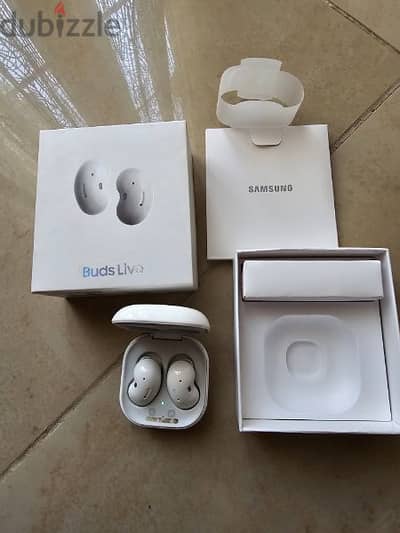 Samsung buds live