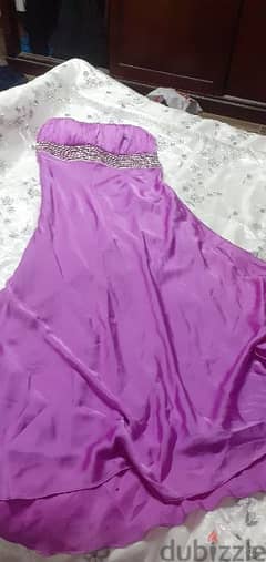 فستان سواريه مقاس (٤٤) Medium