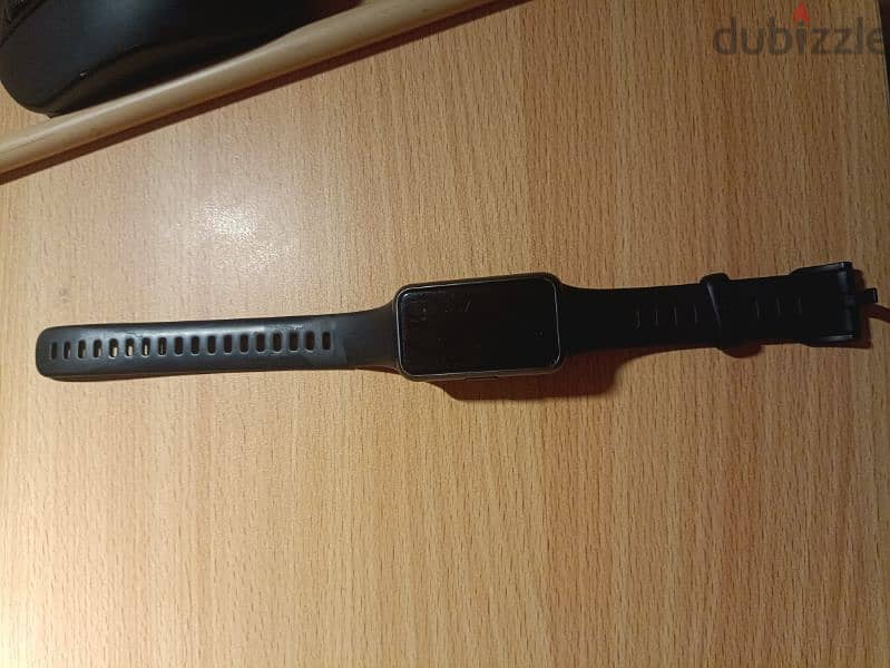 ساعة Huawei band 7 لون اسود 3