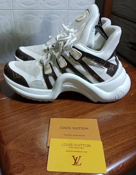 حذاء Louis Vuitton original 0