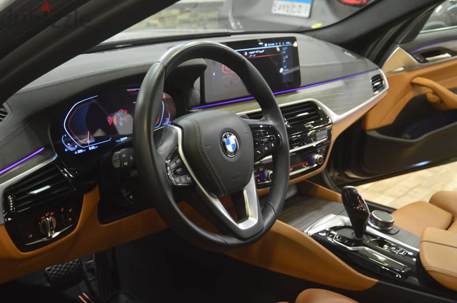 BMW 520i Luxury Model 2023 7