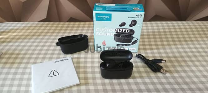 Soundcore A20i Case and And left pair