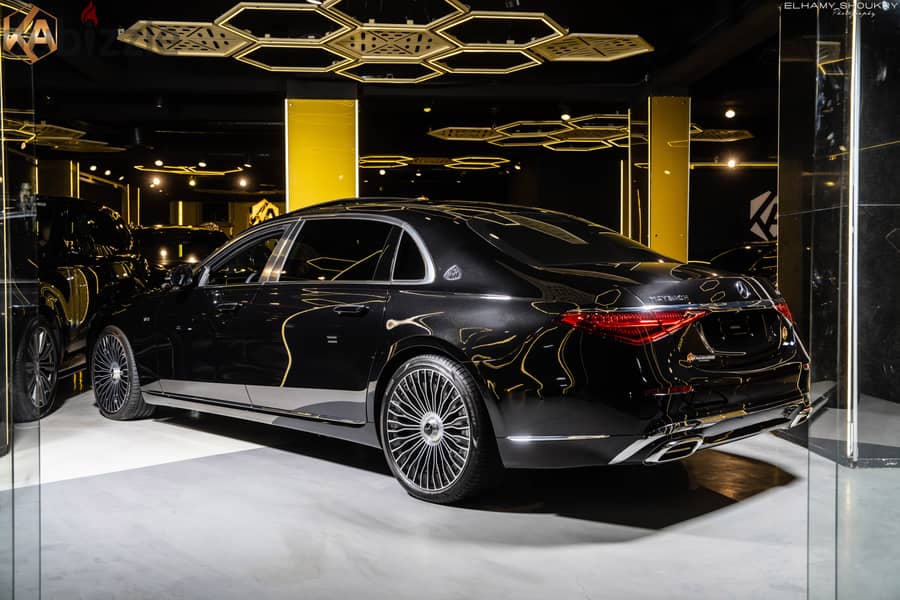 Mercedes-Maybach  S680 - V12 - 4Matic 2023 10