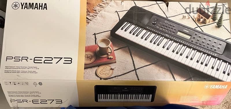 piano YAMAHA PSR-E273 0