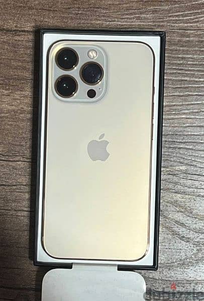 IPhone 13 Pro 256GB | 94% -Gold  - Dubai imported 5