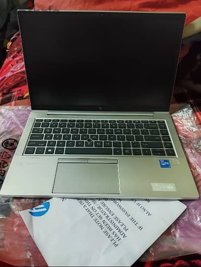 HP EliteBook 840 G8