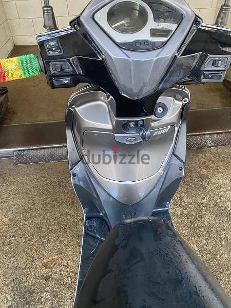 سكوتر Sym St 200 CC 3