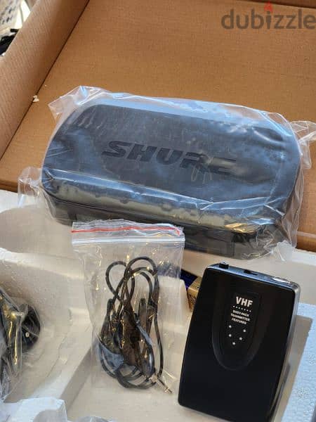 Shure wireless microphone Hand 1