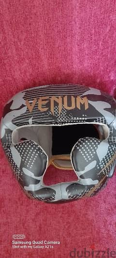 2 head guard venum large and mid 0