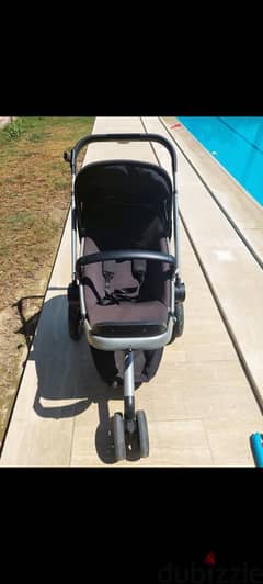 stroller and car seat