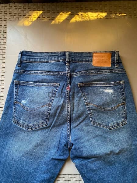 Pull & Bear men’s skinny jeans size 31US 1