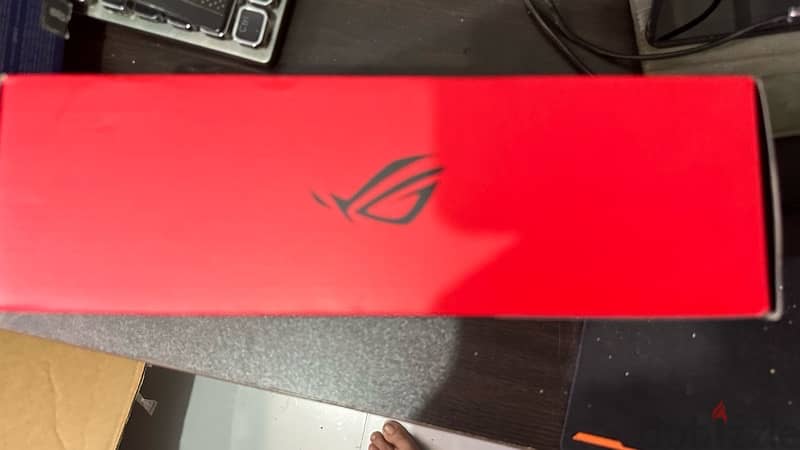 حامل كرت شاشه asus rog herculx 1