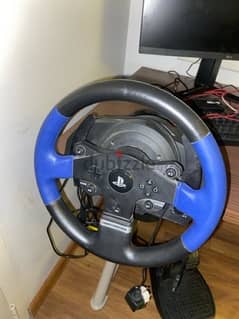 The Thrustmaster t150 autodrive steering wheel