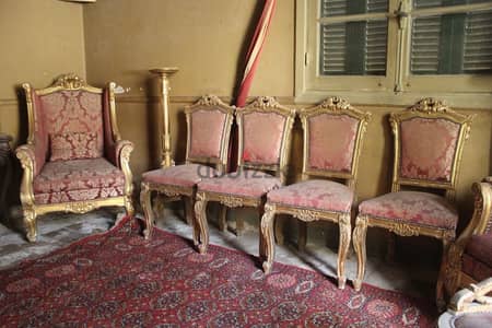 Saloon Antique with Marble table