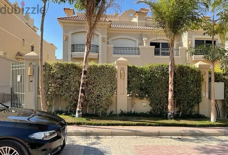 تاون هاوس (كورنر) للبيع استلام فوري في الباتيو5  في قلب الشروق -  Townhouse For Sale Ready To Move in La Vista Patio 5 in EL-Shrouk 0