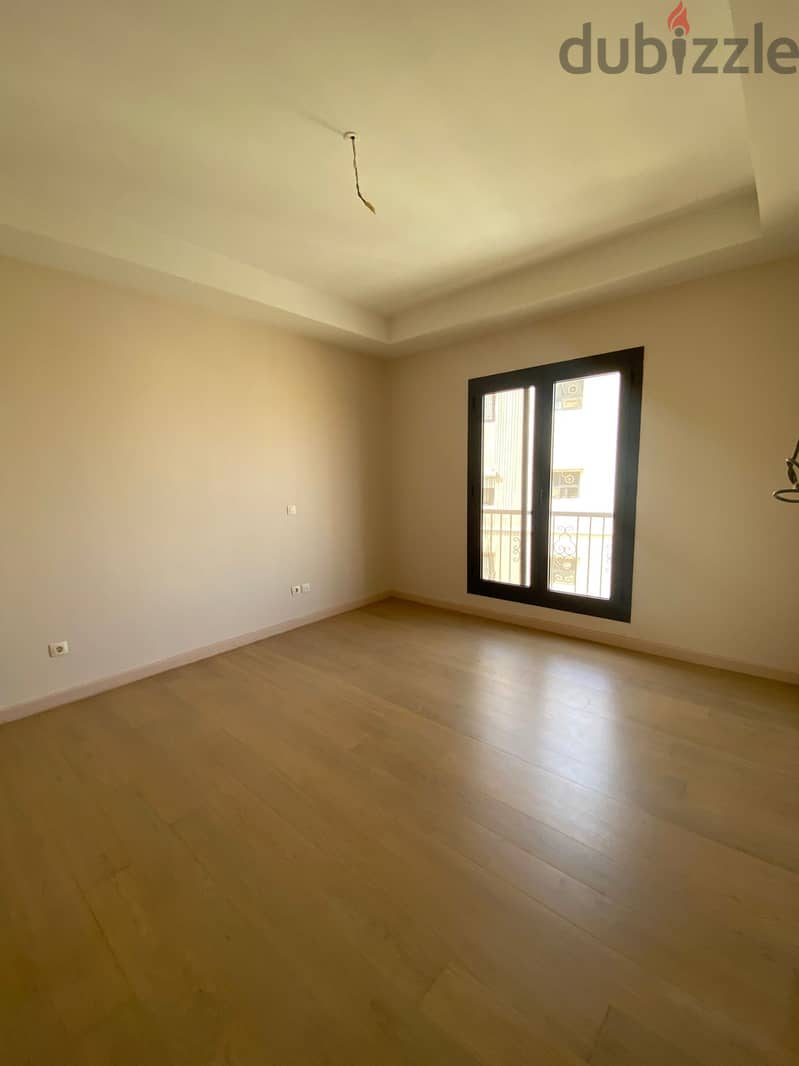 Apartment for rent in Crescent in Mivida Compound - Emaar, next to the American University 6