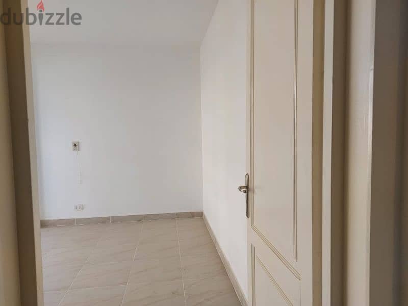 Prime Apartment for Rent in Madinaty, 200 sqm, Wide Garden View, B12, Opposite Craft Zone 4