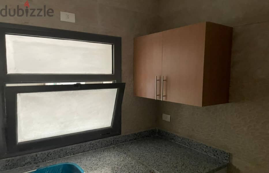 for rent Apartment with Kitchen & AC's in Marasem 9