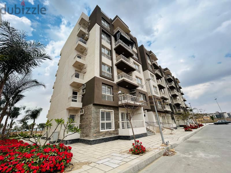 Apartment for sale in Madinaty, 107 sqm, garden view, B12, immediate delivery, next to services. 4
