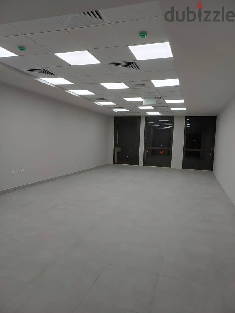 Administrative office for rent, fully finished, in Mivida Compound, Business Park - Emaar - next to the American University 6