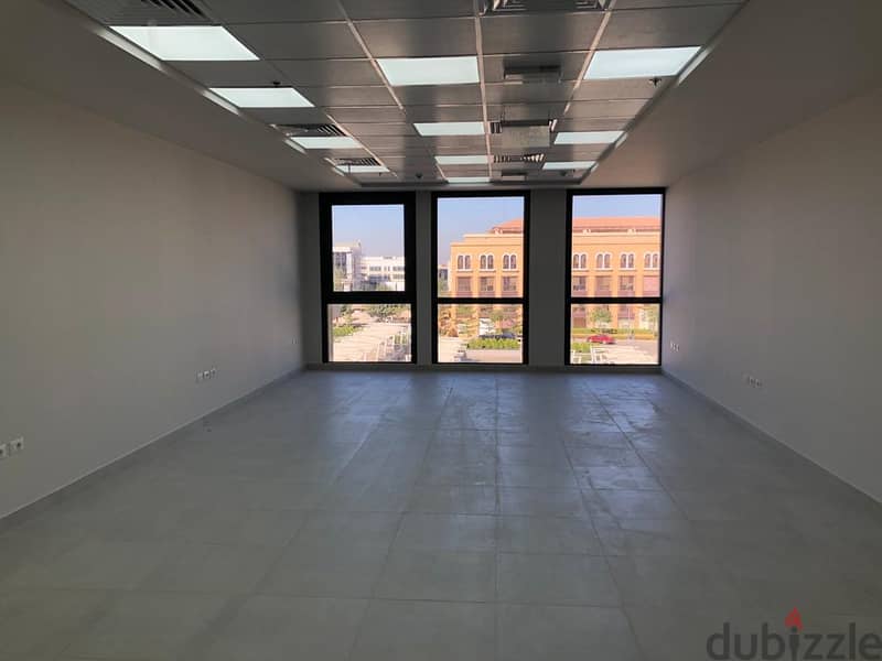 Administrative office for rent, fully finished, in Mivida Compound, Business Park - Emaar - next to the American University 7