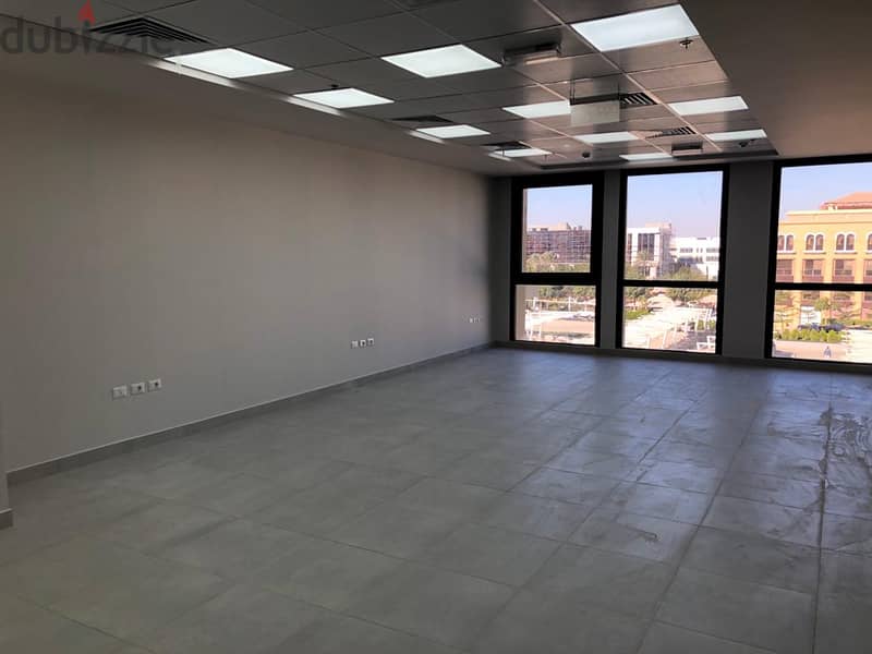 Administrative office for rent, fully finished, in Mivida Compound, Business Park - Emaar - next to the American University 8