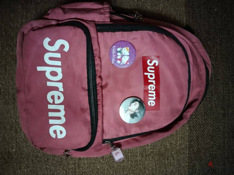 شنطة supreme 0