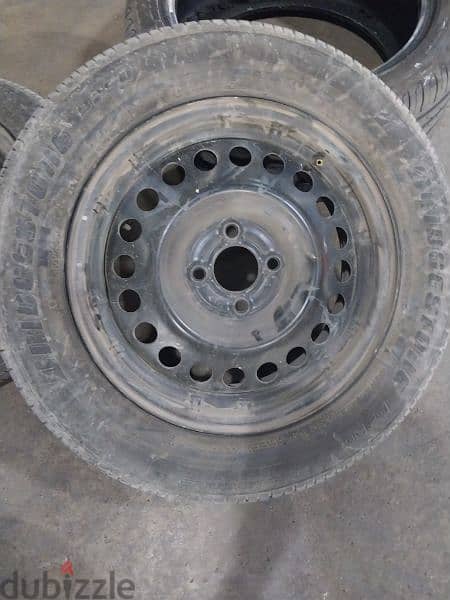 ٤ اطارات كاوتش بريدجيستون مقاس 185/65R15 - مستعمل (البيع بدون الجنوط) 2