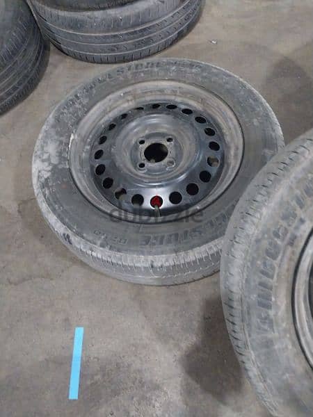 ٤ اطارات كاوتش بريدجيستون مقاس 185/65R15 - مستعمل (البيع بدون الجنوط) 4