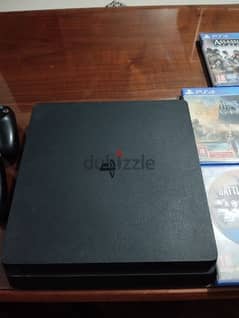 ps4 slim + 7 games