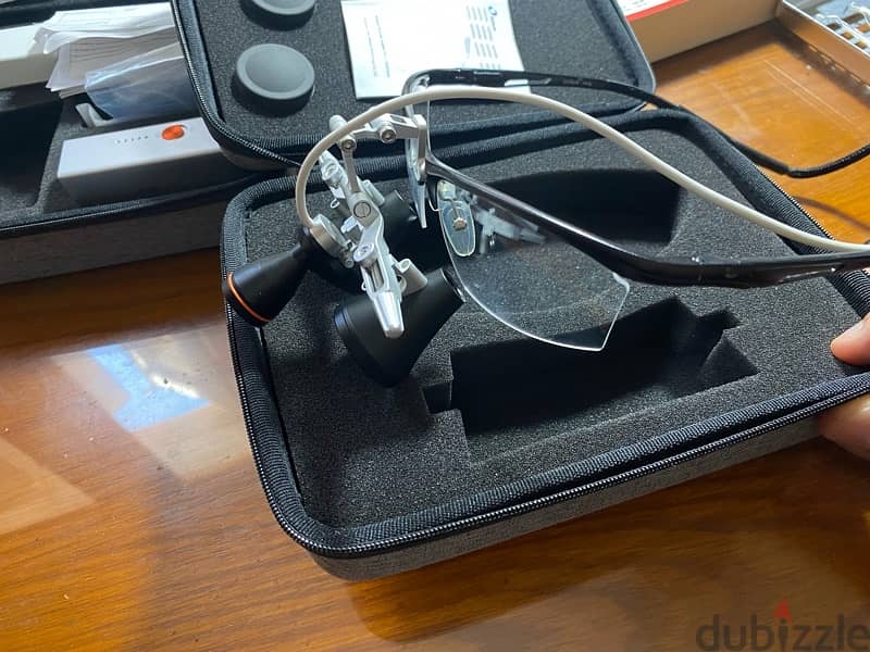 eighteeth 3.5x brilliance loupes + light 2