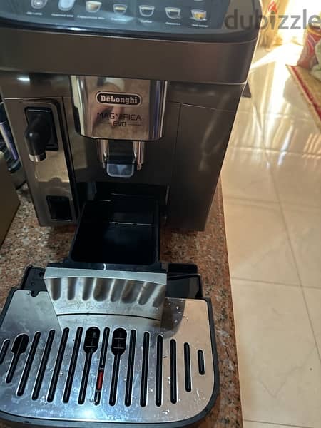 ماكينة Delonghi Magnificat Evo تم فتحها للتجربة فقط جديدة واردالإمارات 3