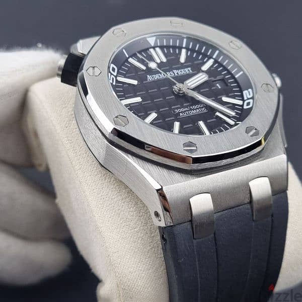 Audemars Piguet Royal Oak Offshore Diver 42mm 2