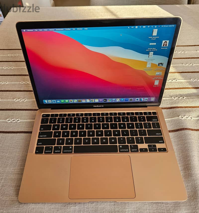 Macbook Air 2020 - Gold - 13" Retina - 8GB RAM - Quad-Core Intel i5 0