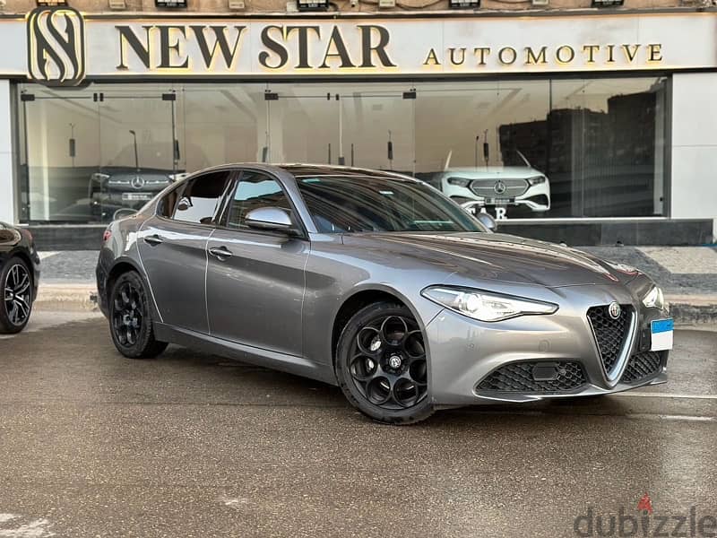 Alfa Romeo Giulia 2021 كسر زيرو. . صيانات توكيل 0