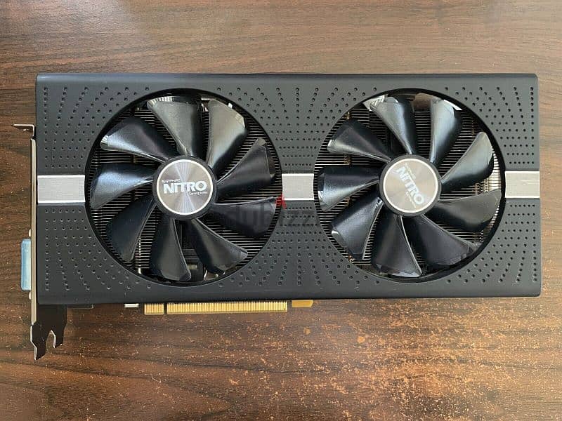 amd sapphire rx 580 8Gb nitro plus RGB 5