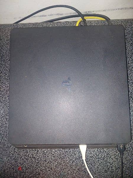 playstation 4 slim 1