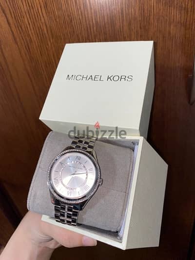 mickeal kors silver watch ( new with box )