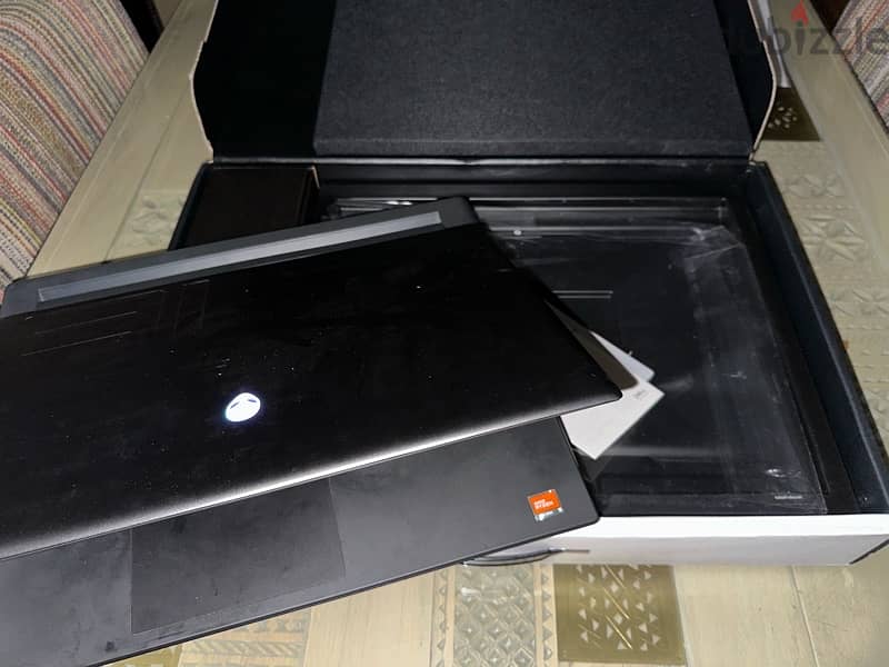 alienware M18 R1 3