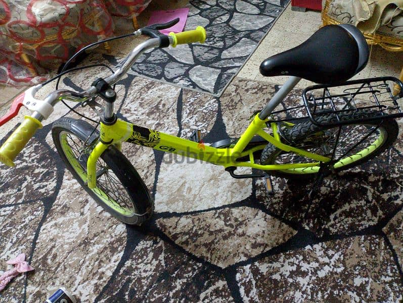 دراجه اطفال من سن7 الى سن 13 مستعمله ولكن في حاله جيده من شركه GB BIKE 2