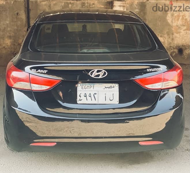 Hyundai Elantra 2013 1