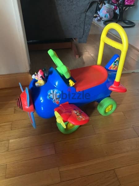 Mickey Mouse car for kids with music 0