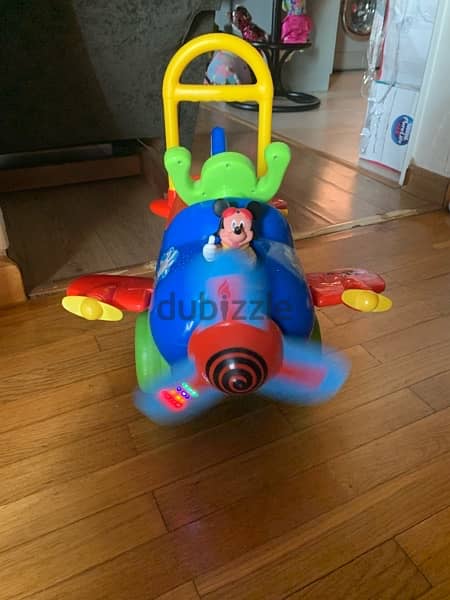 Mickey Mouse car for kids with music 2