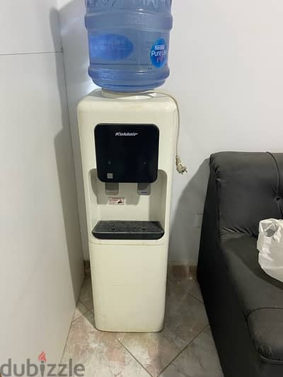 موزع مياه كولدير بارد وساخن بحالة ممتازة - Water Dispenser